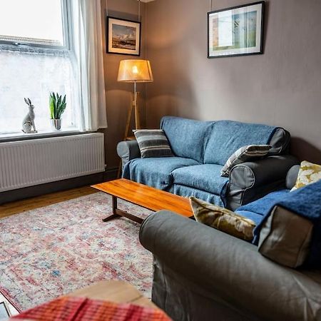 Spacious Charming Cottage Near Lake And Sea Hornsea Bagian luar foto
