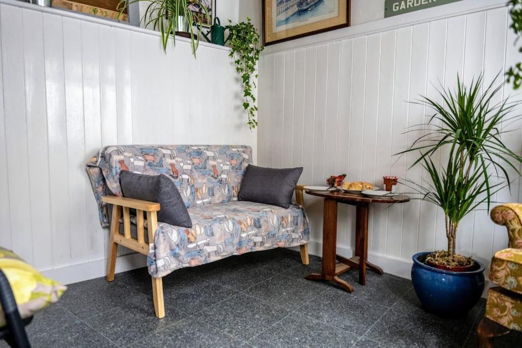 Spacious Charming Cottage Near Lake And Sea Hornsea Bagian luar foto